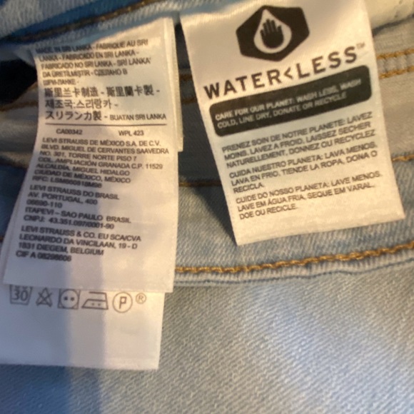 Levi’s 711 Skinny Jean - Picture 6 of 7